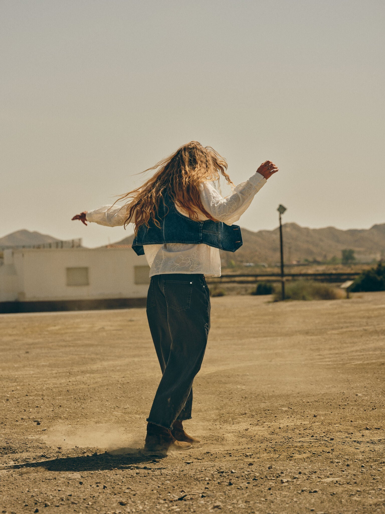 Modelshot / Medium Washed Blue / Detail